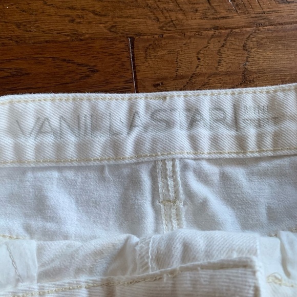Vanilla Star White Denim Mini‎ Skirt - Picture 4 of 10